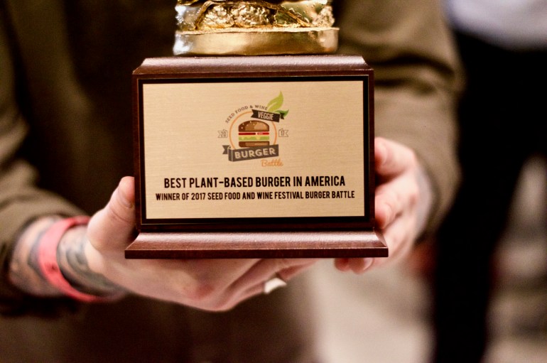 DSC_2211-ZF-9210-58677-1-001-021